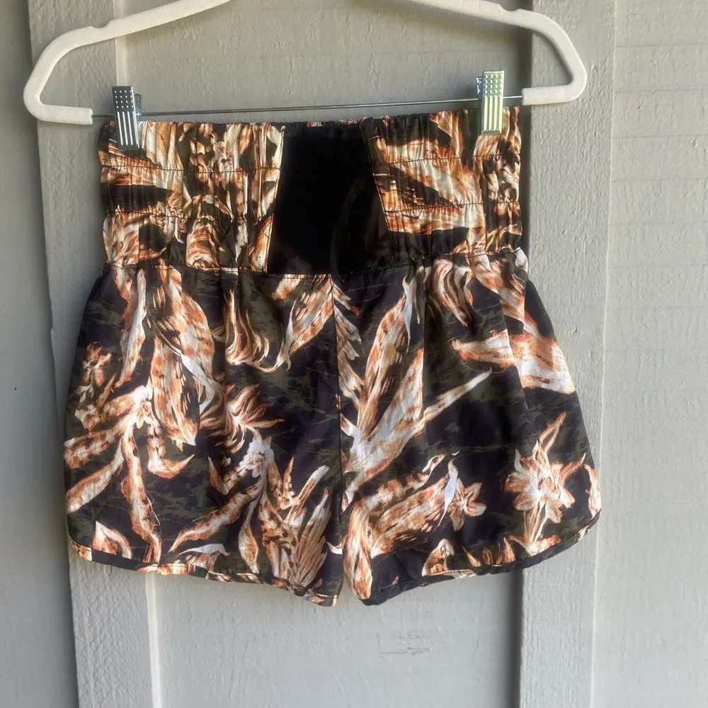 NWT - FP MOVEMENT Printed The Way Home Shorts In Black Combo - Picture 5 of 10